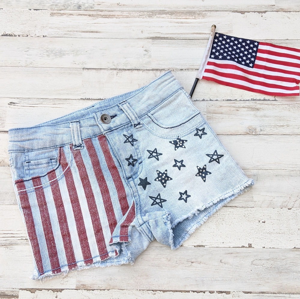 🇺🇸American Flag Cut Off Shorts
